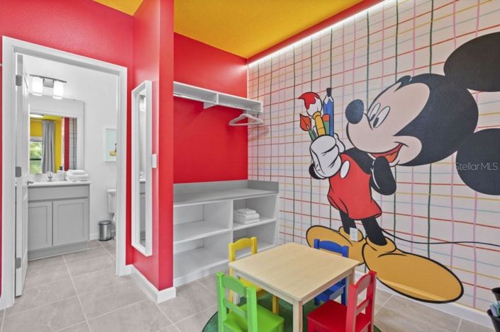 Image No.21-5 Bed Townhouse for sale