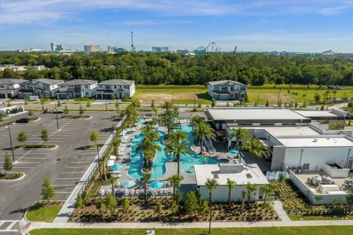 Image No.45-5 Bed Townhouse for sale