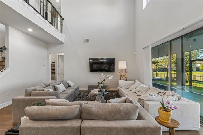 Image No.14-4 Bed House for sale