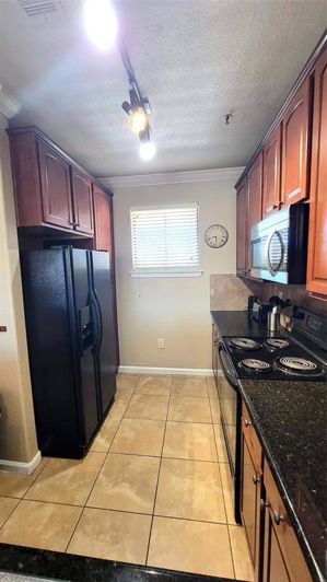 Image No.10-3 Bed Apartment for sale