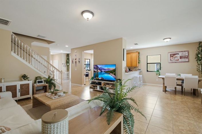 Image No.28-4 Bed Townhouse for sale
