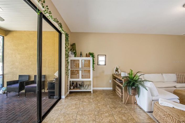 Image No.29-4 Bed Townhouse for sale