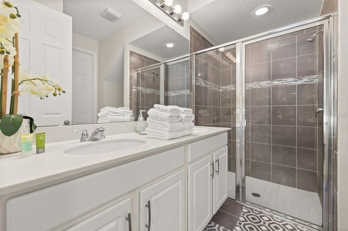 Image No.4-5 Bed Townhouse for sale