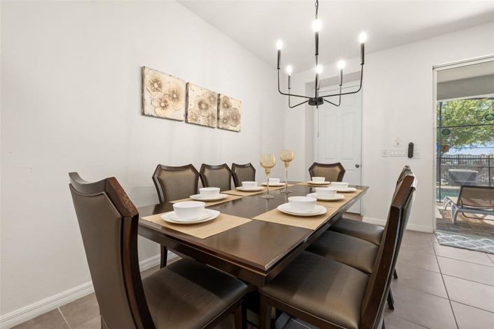 Image No.8-5 Bed Townhouse for sale