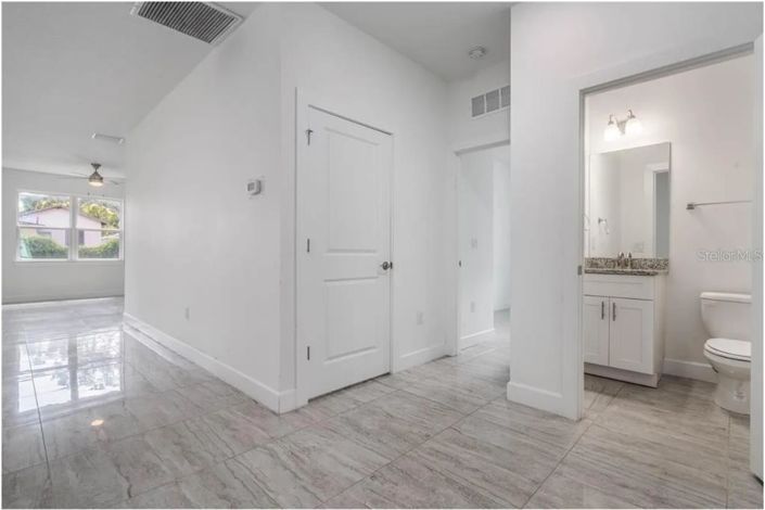 Image No.10-4 Bed House for sale