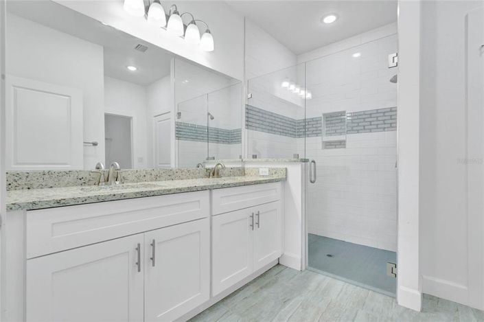 Image No.14-4 Bed House for sale