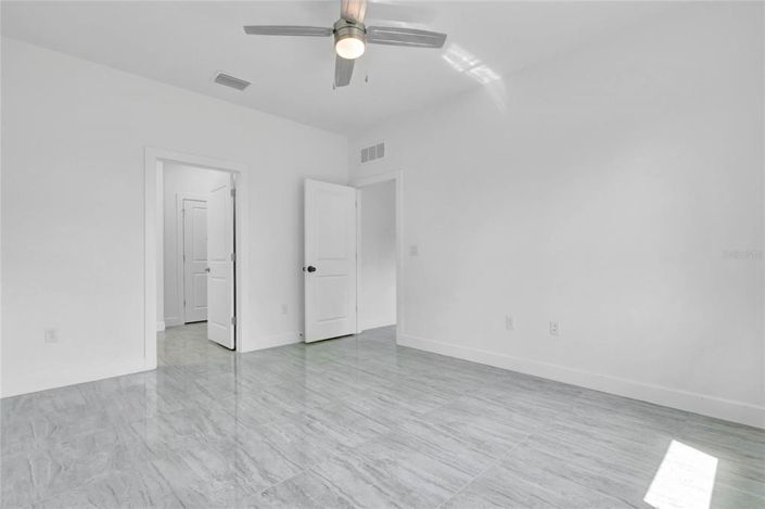 Image No.20-4 Bed House for sale