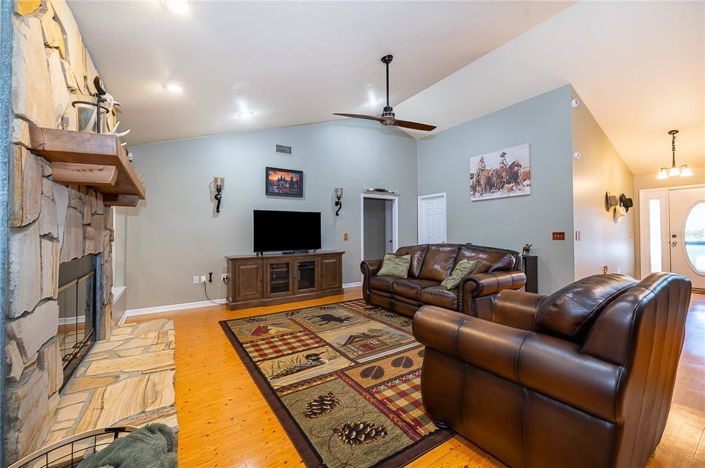 Image No.41-3 Bed House for sale