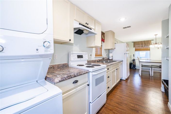 Image No.45-3 Bed House for sale