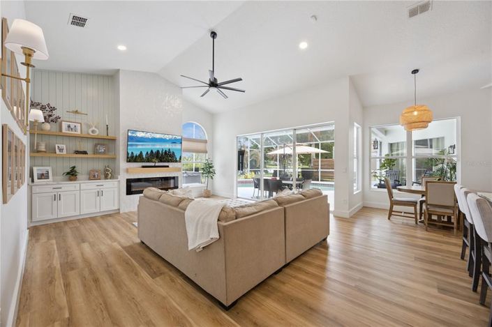 Image No.12-4 Bed House for sale