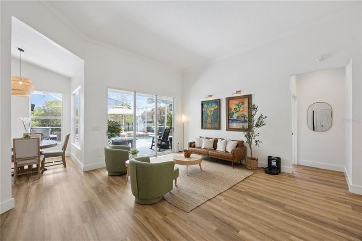 Image No.16-4 Bed House for sale