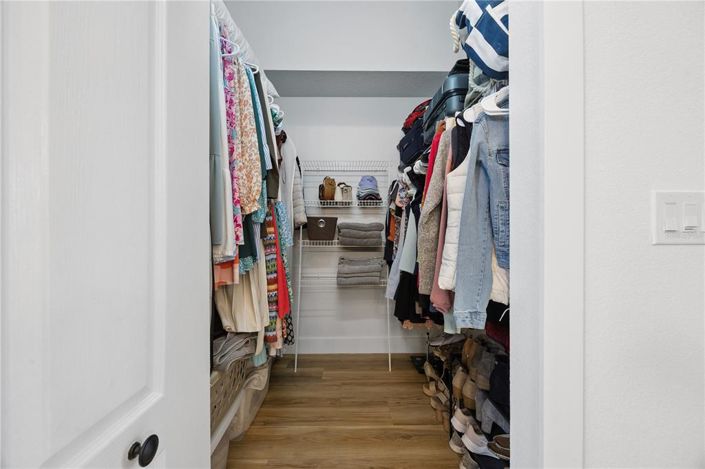 Image No.27-4 Bed House for sale