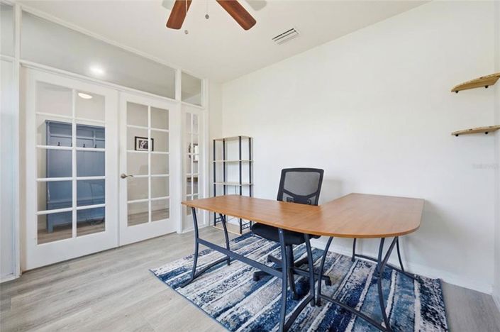 Image No.11-5 Bed House for sale