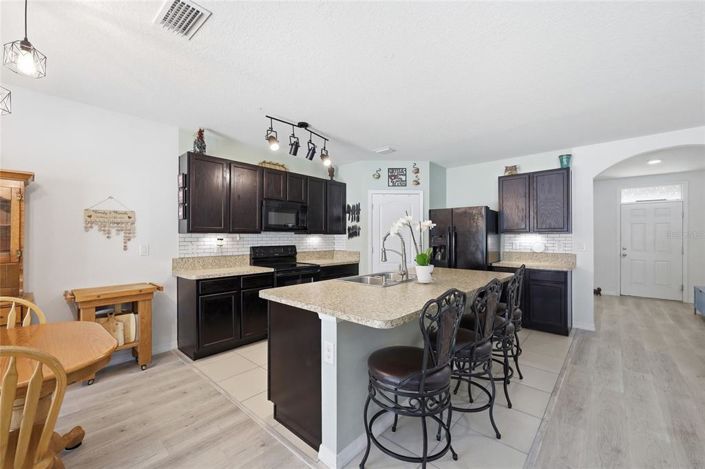 Image No.14-5 Bed House for sale