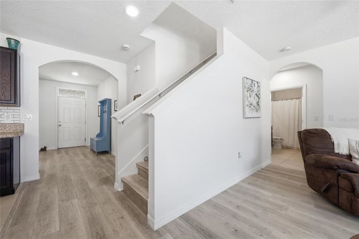 Image No.22-5 Bed House for sale