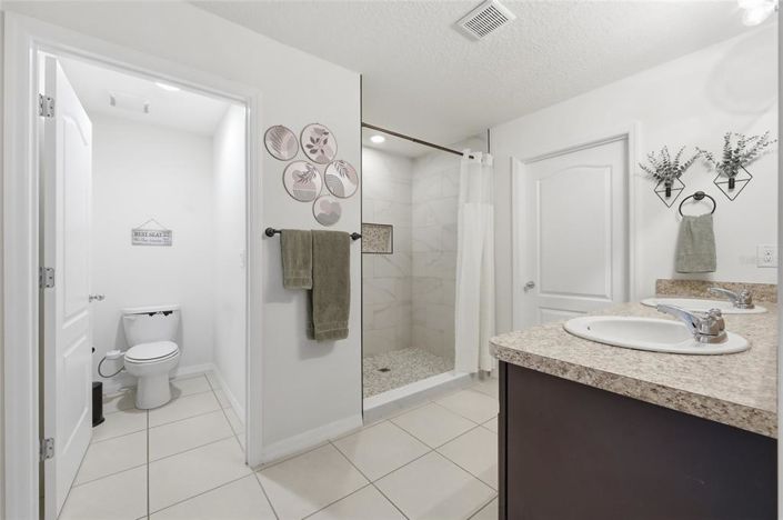 Image No.27-5 Bed House for sale