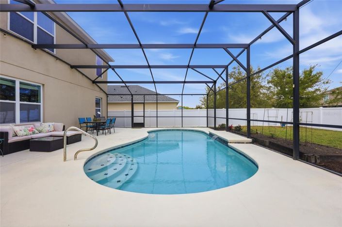 Image No.45-5 Bed House for sale