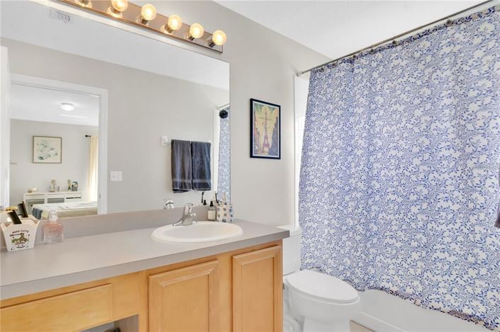 Image No.24-7 Bed House for sale