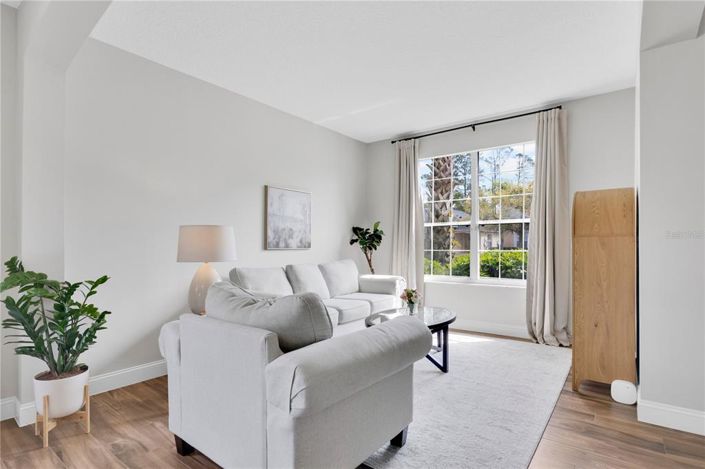 Image No.6-7 Bed House for sale