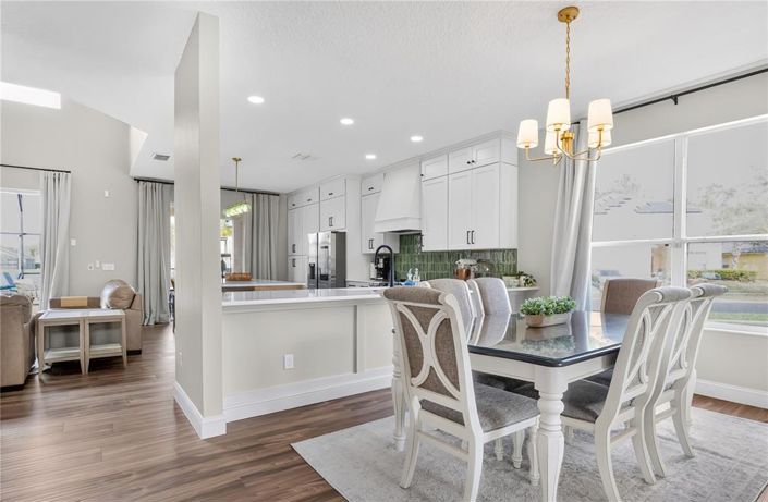 Image No.8-7 Bed House for sale