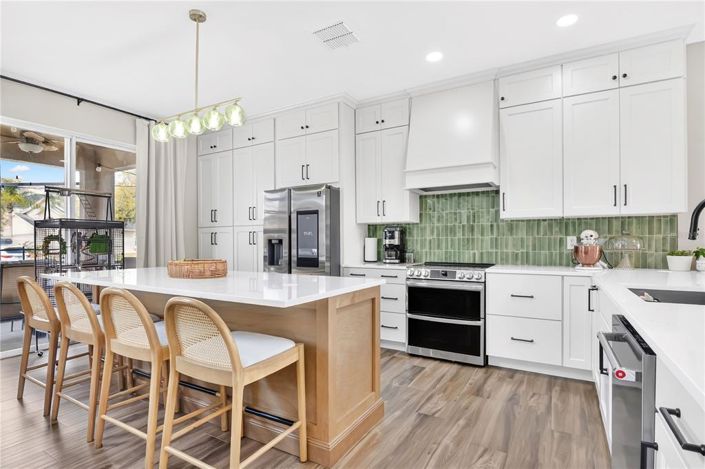 Image No.9-7 Bed House for sale