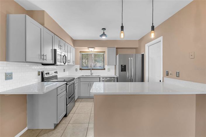 Image No.20-2 Bed House for sale