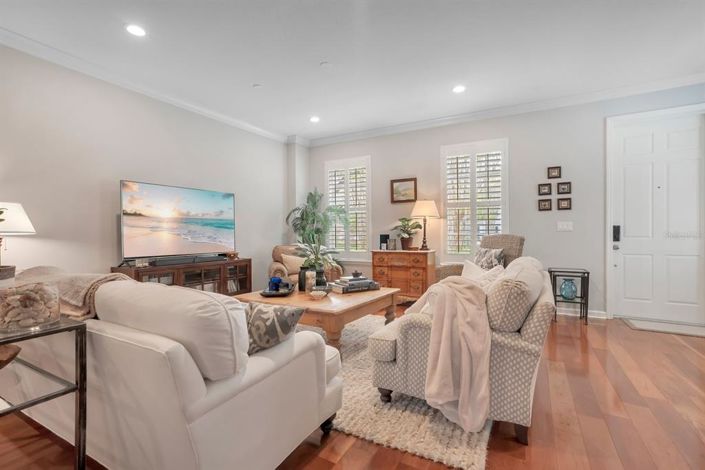 Image No.4-2 Bed Townhouse for sale