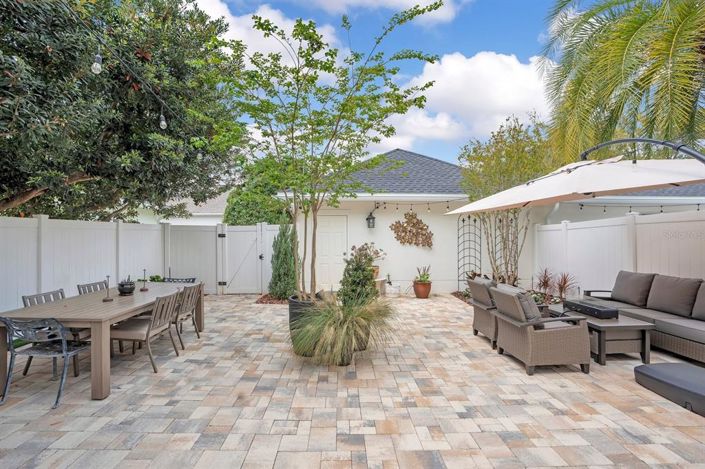 Image No.41-2 Bed Townhouse for sale