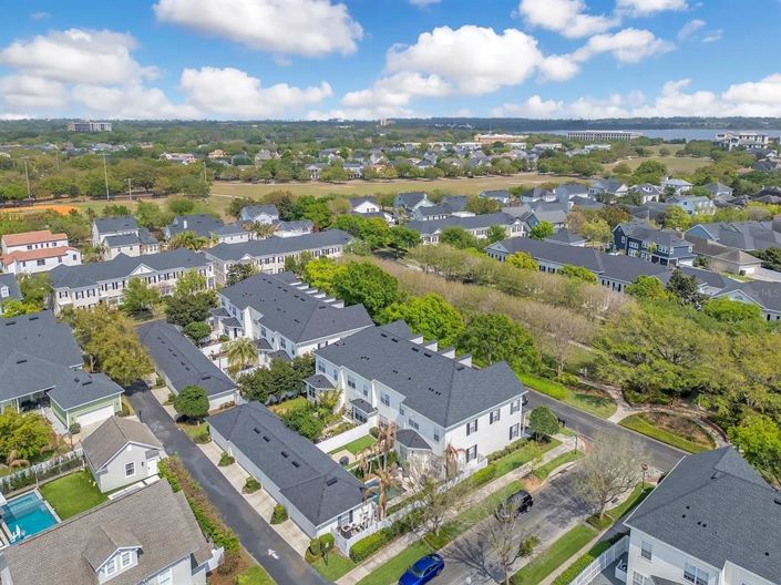 Image No.55-2 Bed Townhouse for sale