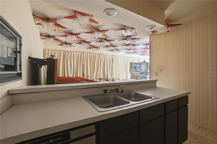 Image No.11-2 Bed House for sale