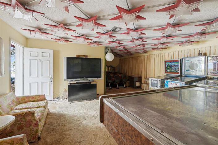 Image No.8-2 Bed House for sale