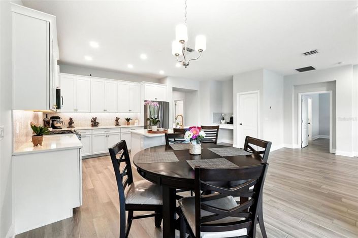 Image No.17-3 Bed House for sale