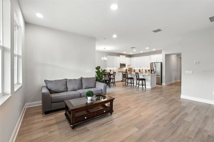 Image No.21-3 Bed House for sale