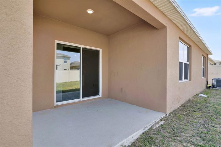 Image No.24-4 Bed House for sale