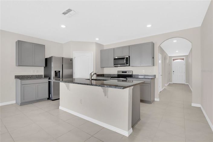 Image No.9-4 Bed House for sale