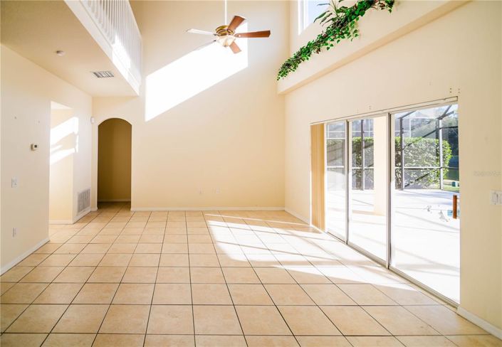 Image No.4-6 Bed House for sale