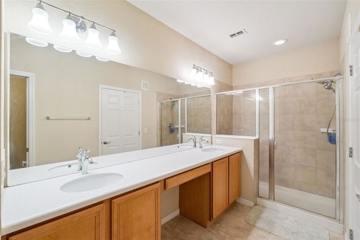 Image No.18-3 Bed Apartment for sale