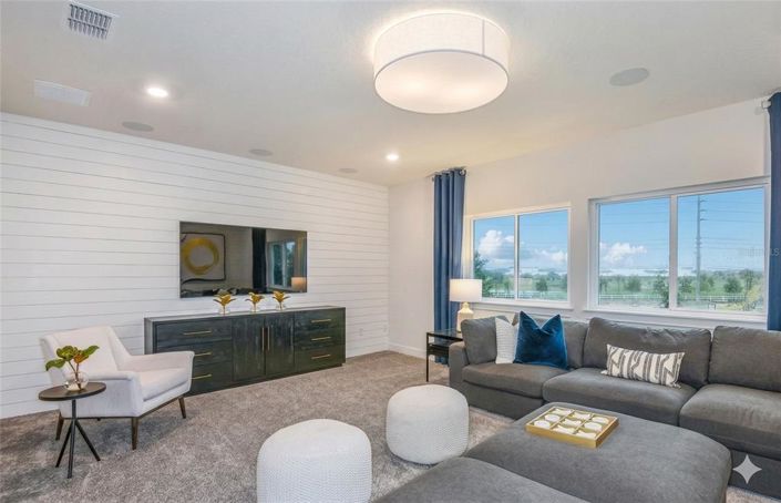 Image No.17-6 Bed House for sale