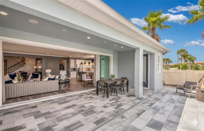 Image No.21-6 Bed House for sale