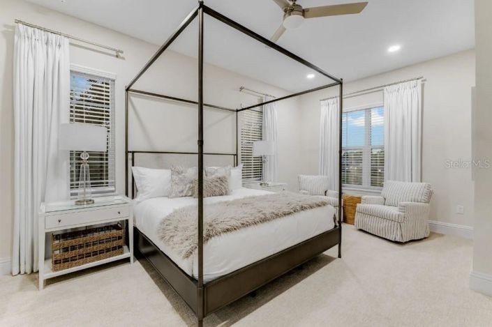 Image No.36-10 Bed House for sale