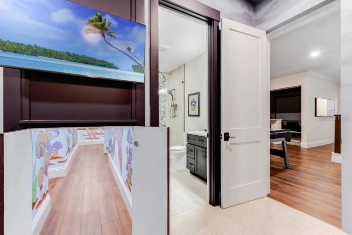 Image No.39-10 Bed House for sale