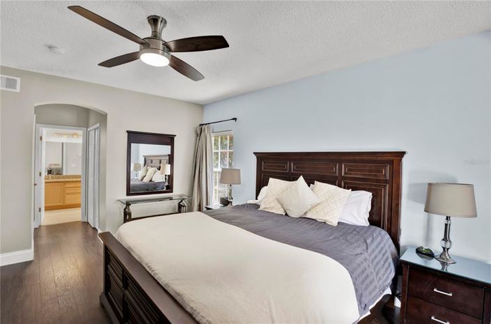 Image No.21-5 Bed House for sale