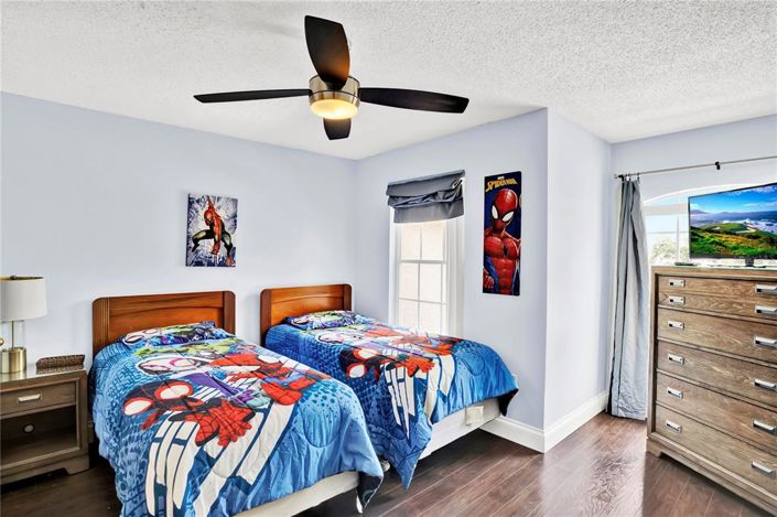 Image No.31-5 Bed House for sale