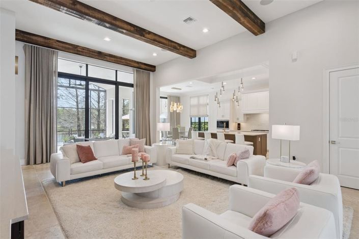 Image No.10-3 Bed House for sale