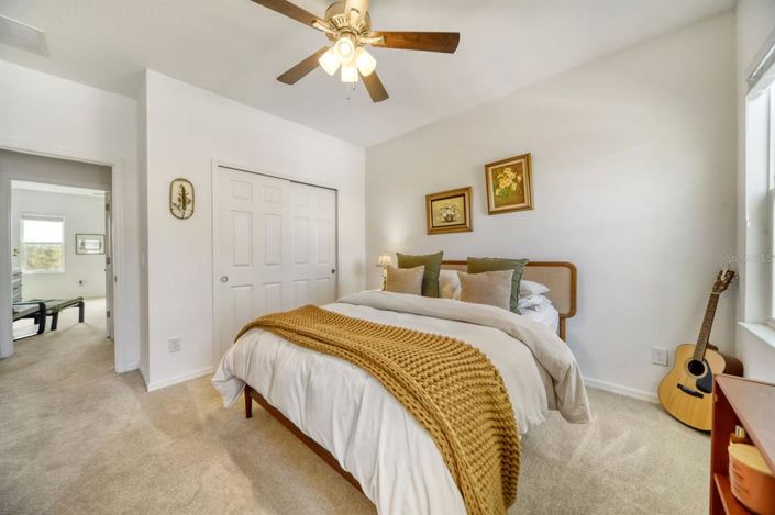 Image No.18-3 Bed Townhouse for sale