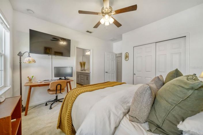 Image No.19-3 Bed Townhouse for sale