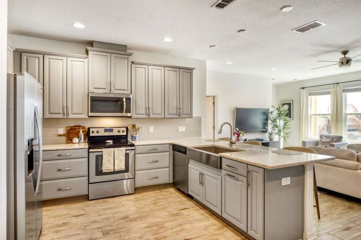 Image No.2-3 Bed Townhouse for sale