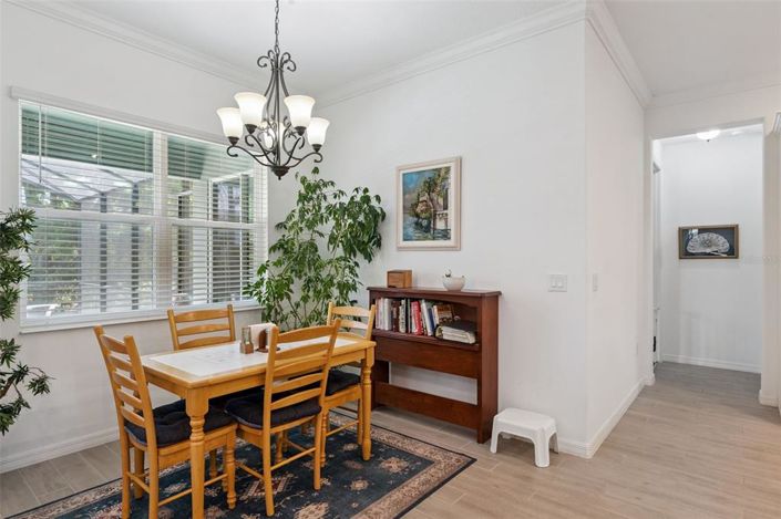 Image No.20-4 Bed House for sale