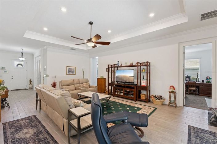 Image No.24-4 Bed House for sale