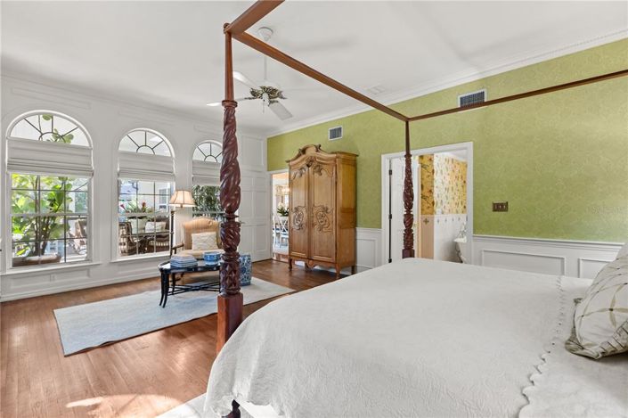 Image No.21-5 Bed House for sale